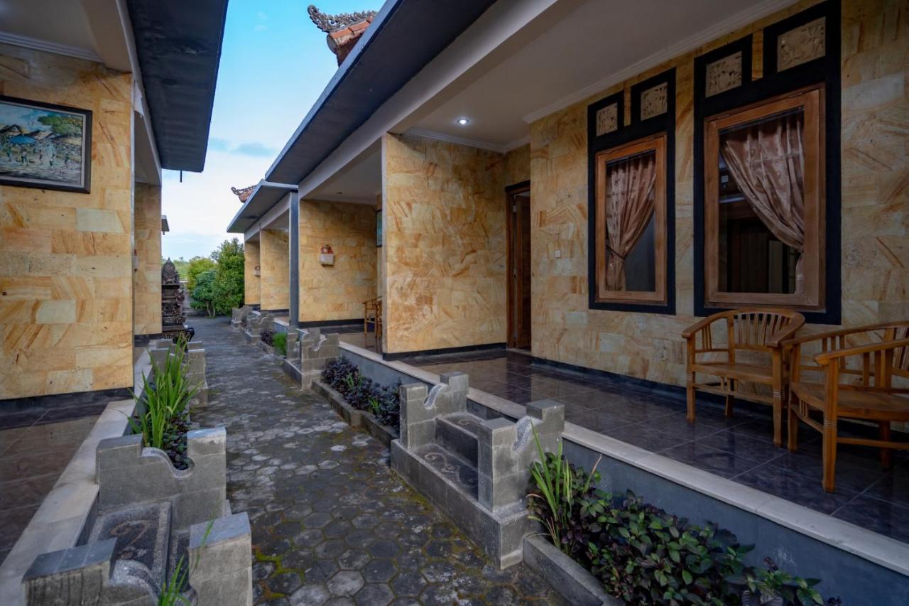 Villa Amari By Wizzela Batumadeg Exteriör bild